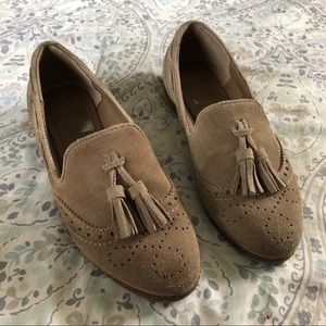 taupe colored loafers